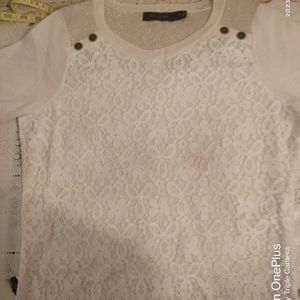 Long sleeve laced top from the limited